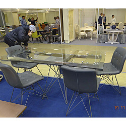 Стеклянные столы T041 (140)